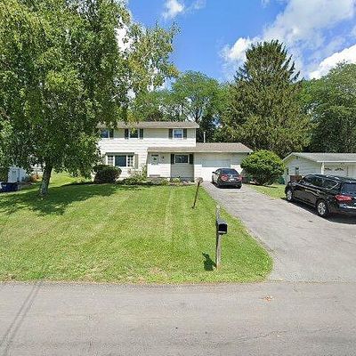 213 Slawson Dr, Camillus, NY 13031