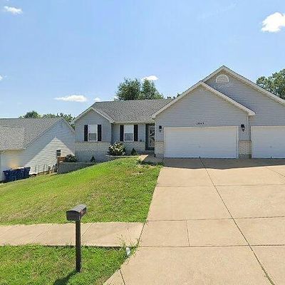 1842 Championship Ln, Festus, MO 63028