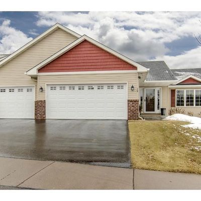 19 Robin Ln, Hudson, WI 54016