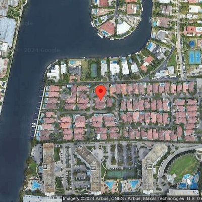 19465 39 Th Ave, Golden Beach, FL 33160