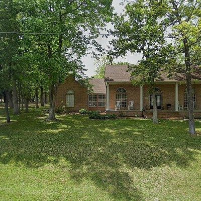 195 Lake Dr, Enchanted Oaks, TX 75156