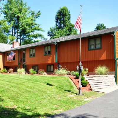 196 Aspetuck Ridge Rd, New Milford, CT 06776