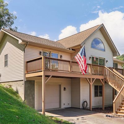 199 Linsonwood Rd, Waynesville, NC 28786