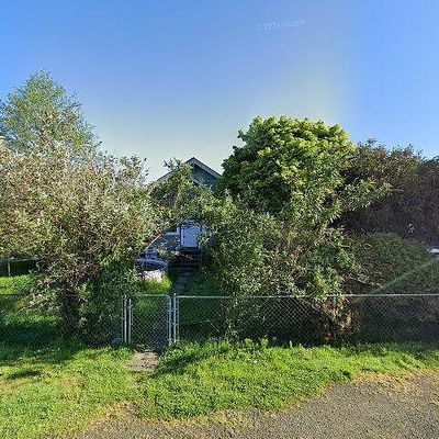 2422 Bay Ave, Aberdeen, WA 98520