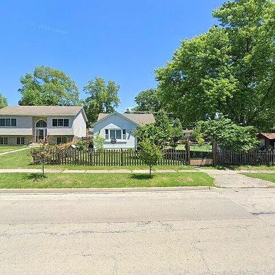 2609 Galilee Ave, Zion, IL 60099