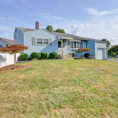 27 Westminster Pl, Edison, NJ 08817