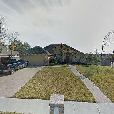 2701 Hickory Ct, Bryan, TX 77808