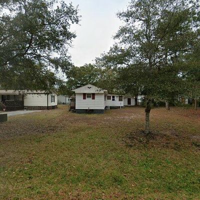 224 Ne 69th Street Oak Island, Island, NC 28465