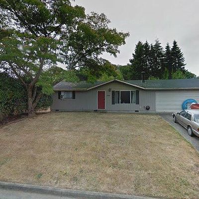 2280 La Canada Dr, Roseburg, OR 97471