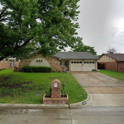 2306 Lancaster Dr, Grand Prairie, TX 75052