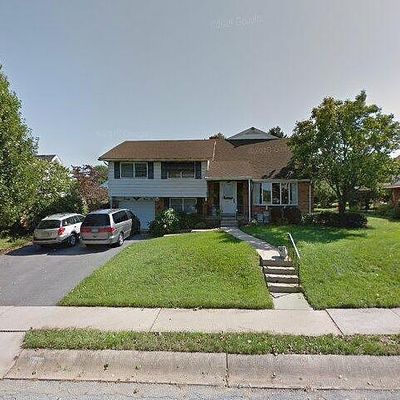 2310 Lasalle Dr, Reading, PA 19609