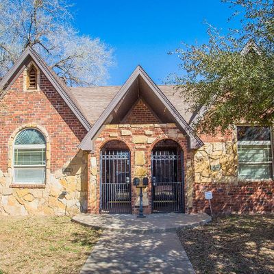 2314 14 Th St #B, Lubbock, TX 79401