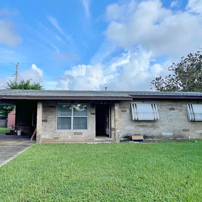 2340 Iowa Dr, Melbourne, FL 32935