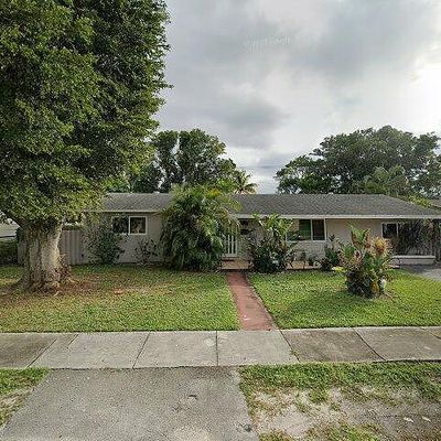 2350 Nw 196 Th Ter, Miami Gardens, FL 33056