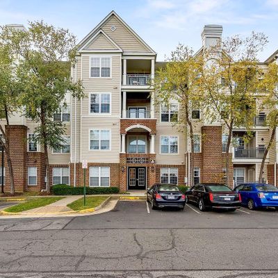 3021 Nicosh Cir #1101, Falls Church, VA 22042