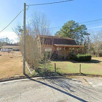 303 Seminole Dr, Enterprise, AL 36330