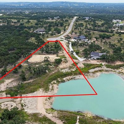 305 W Dripping View Ct, Johnson City, TX 78636