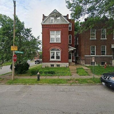 3152 S Compton Ave, Saint Louis, MO 63118