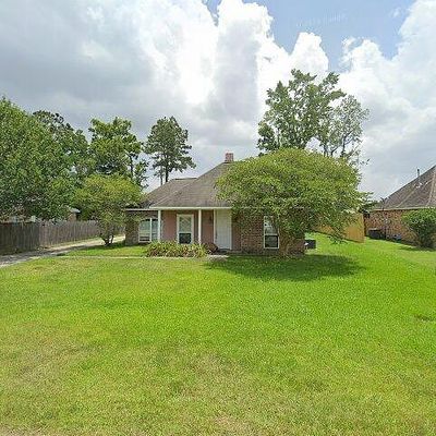 32528 Cedar Ct, Denham Springs, LA 70706