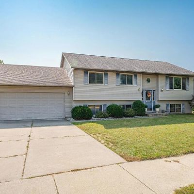 33 Jaz Cir, Reedsburg, WI 53959