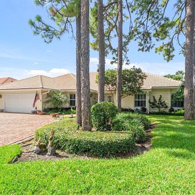 33 Rabbits Run, Palm Beach Gardens, FL 33418