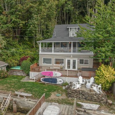 27704 Manzanita Beach Rd Sw, Vashon, WA 98070