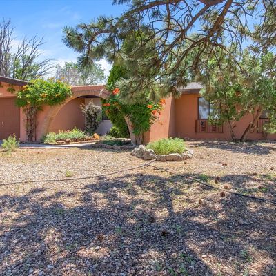 2826 Camino Principe, Santa Fe, NM 87507