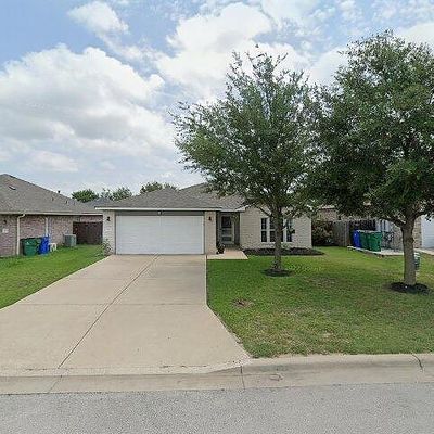 3004 Don Hill Ln, Taylor, TX 76574