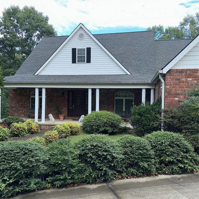 38 Southern Visions Dr, Hendersonville, NC 28792