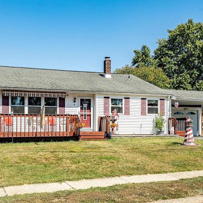 4 Granville Ln, Newark, DE 19713