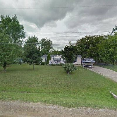 4028 Montcalm St, Burton, MI 48519