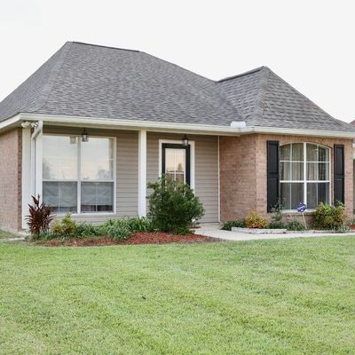 40427 Fitzgerald Dr, Darrow, LA 70725