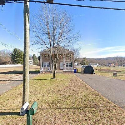 41 Hoffman Rd, Ellington, CT 06029