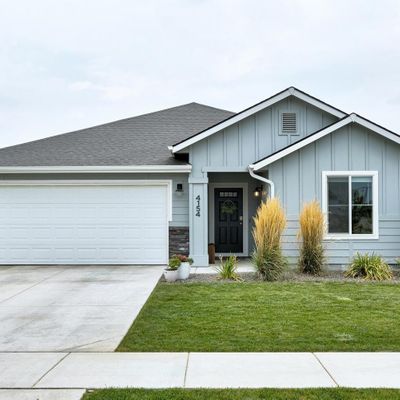 4154 E White Plains St, Nampa, ID 83686