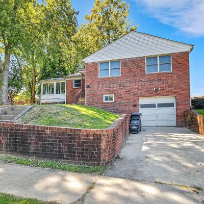 3423 23 Rd Pkwy, Temple Hills, MD 20748