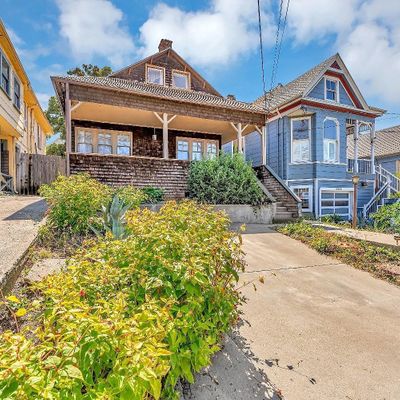 3520 Harrison St, Oakland, CA 94611