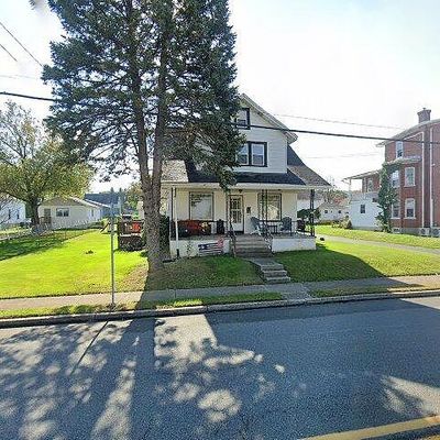 36 E Weis St, Topton, PA 19562