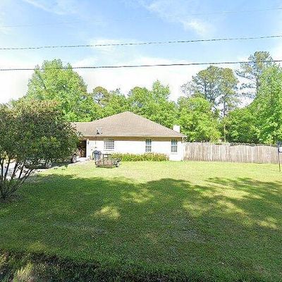 37 Berry St, Kingsland, GA 31548