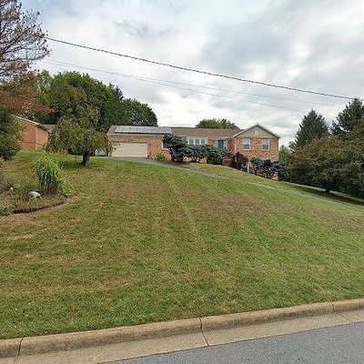 370 Hillandale Ave, Harrisonburg, VA 22801