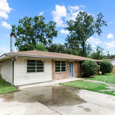 4609 Greenwood Ln, Baker, LA 70714