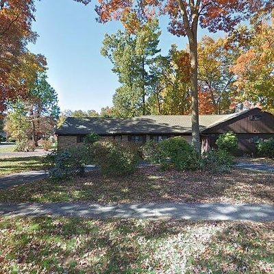 48 Blueberry Hill Rd, Longmeadow, MA 01106