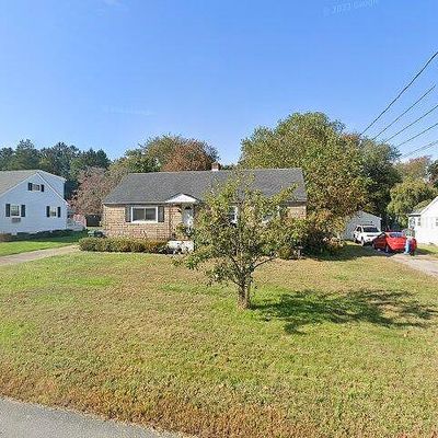 48 Wayne Rd, Groton, CT 06340