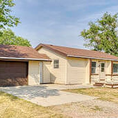 4802 Bunny Ln, Gillette, WY 82718