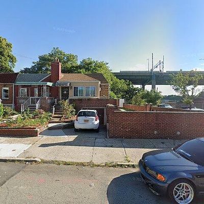 4827 54 Th Ave, Maspeth, NY 11378