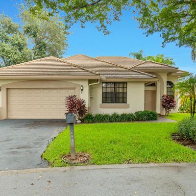 4940 Pine Tree Dr, Boynton Beach, FL 33436