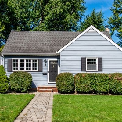 5 W End Ave, Little Falls, NJ 07424