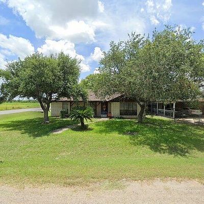 422 Arroyo Ave, Santa Rosa, TX 78593