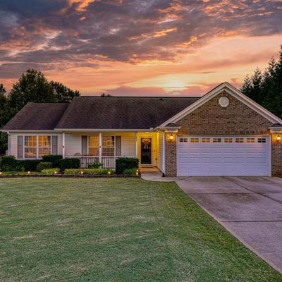 427 Gibbs Village Ln, Wellford, SC 29385