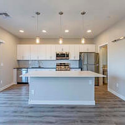 432 S 32nd Street 101, Mesa, AZ 85204