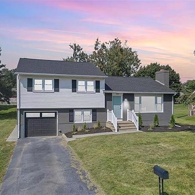 4475 Henry St, Easton, PA 18045